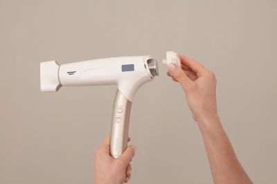 Сешоар Beurer HC 150 FusionDry Pro Hair dryer - Powerful, brushless motor, Ergonomic folding handle, Ion function, 3 heat & blower settings, cold air, Extra quiet, EasyClick - Magnetic attachments, LCD display, Bag