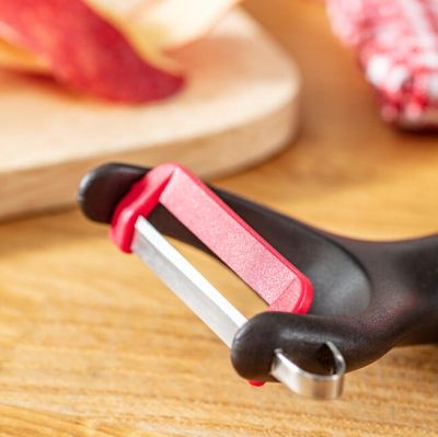 Белачка Tefal K2071814, Ingenio, Peeler "Y", Kitchen tool, Nylon/fiberglass, 25.4x9.4x2.4cm, Up to 230°C, Dishwasher safe, black and red